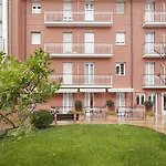 Txiki Polit Guest house