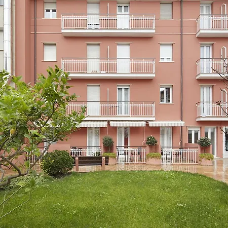 Txiki Polit Guest house