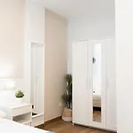 Txiki Polit Pensionat 2*