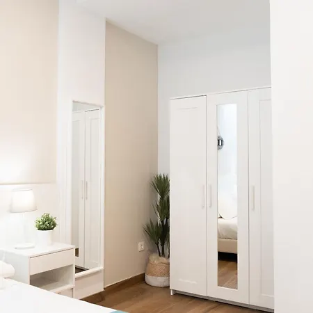 Txiki Polit Konukevi 2*