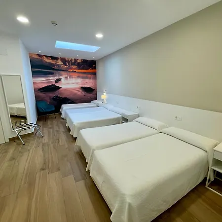 ゲストハウス Txiki Polit サラウツ